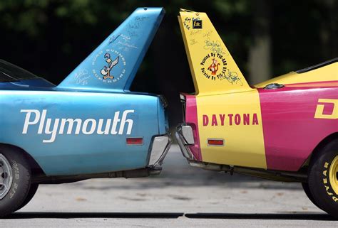 dodge daytona vs plymouth superbird.